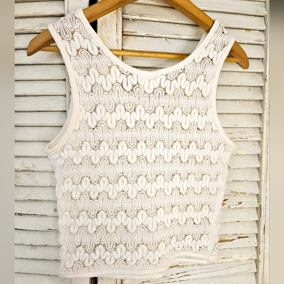 Vintage 70s Crochet Cropped Tank Cream Medium/Large - Picture 3 of 4